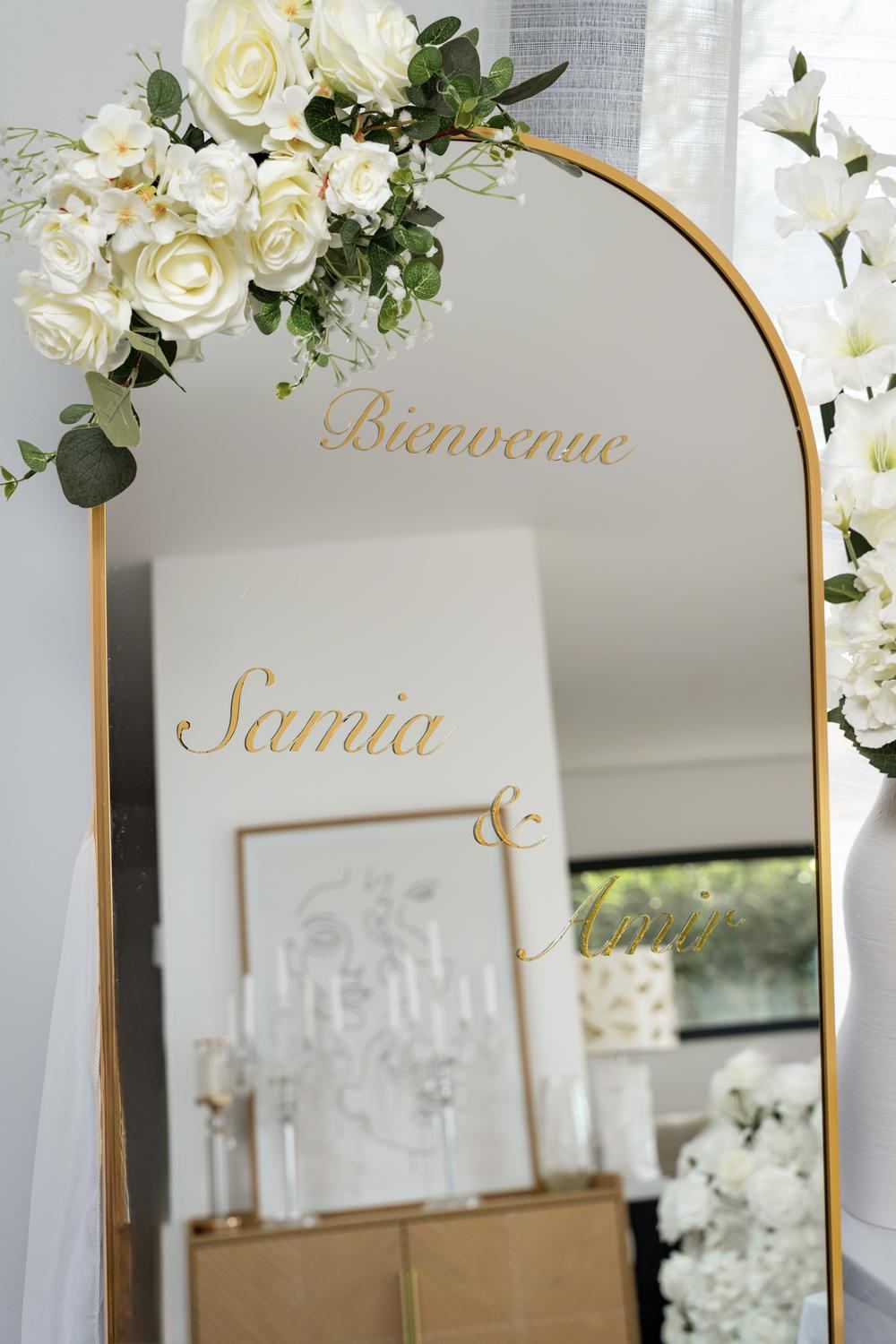 Miroir doré personnalisé, gros plan Bienvenue
